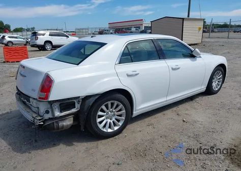 2013 Chrysler 300 Motown from USA, damaged, VIN 2C3CCAAG5DH740090